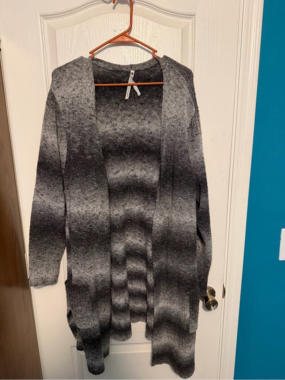 Leo & Nicole Gray Ombre Open-Front Cardigan
